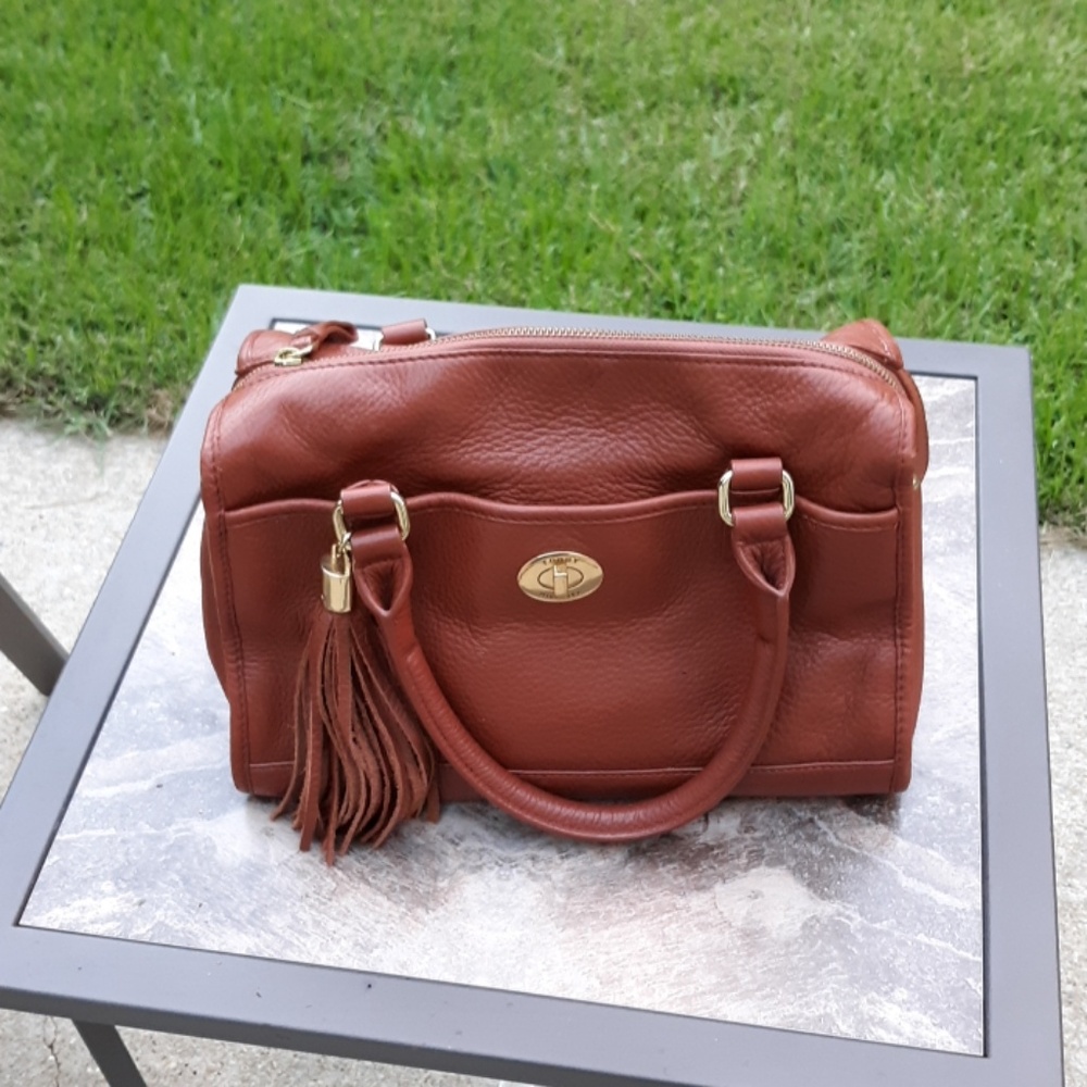 TOMMY HILFIGER Leather Satchel.